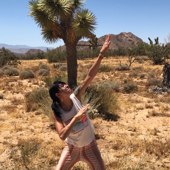 Meet your Posher, Anjuli - Picture 5 of 7